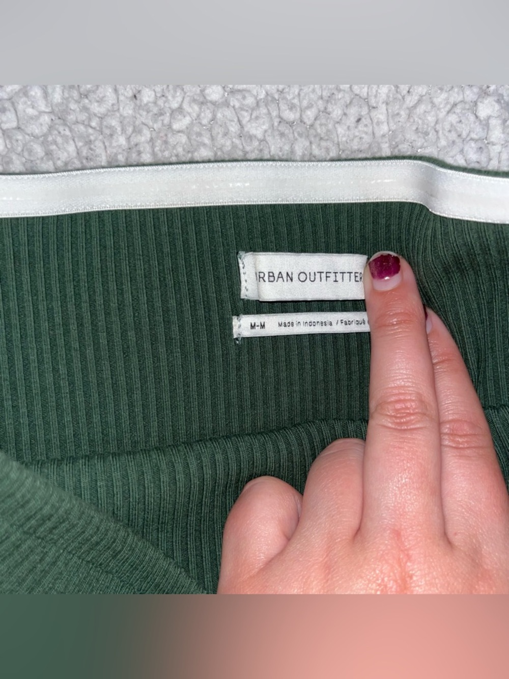 UO Ribbed Bandeau Top - Picture 3 of 8